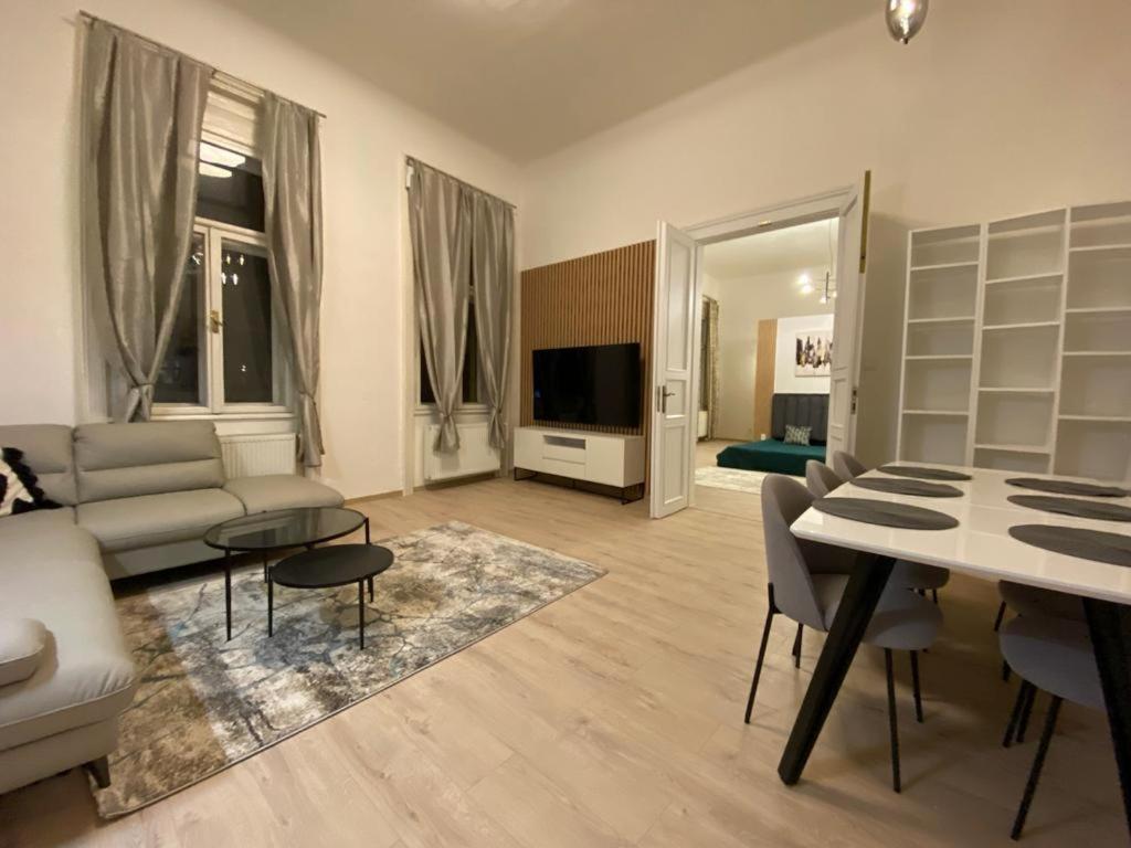 Entrez Apartment 3 - Historical Centre Kosice Exterior photo